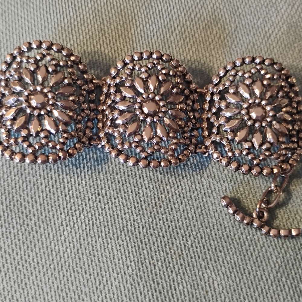 Elegant Silver Floral Bracelet